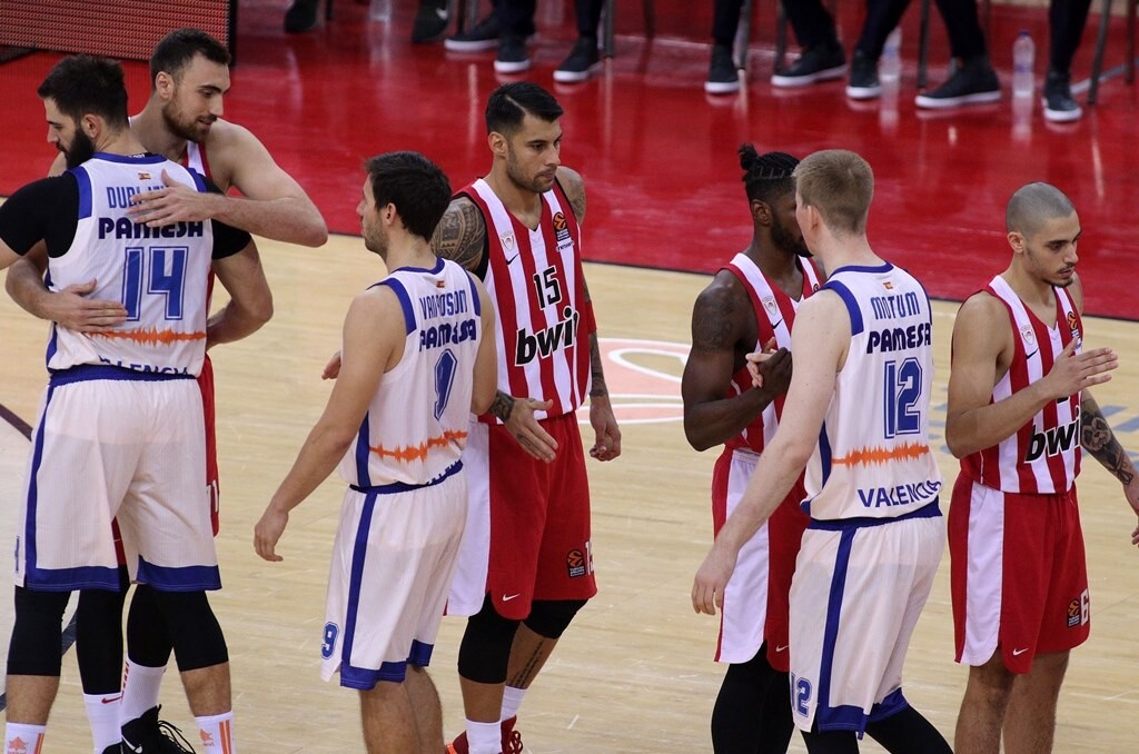 Από την άλλη, οι «νυχτερίδες» βρίσκονται στο 8-9 και έχουν ελπίδες για τα play offs