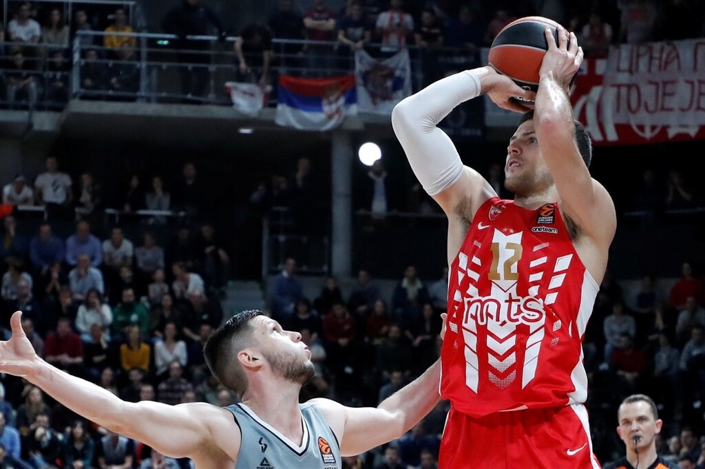 Βιλερμπάν – Ερυθρός Αστέρας 80-83: Ο Πάντερ άλωσε το «Αστρομπάλ» (video+photos)