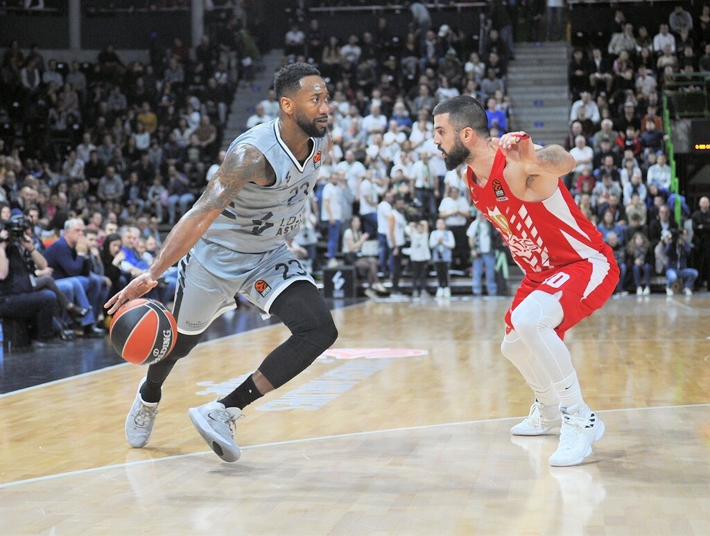 Βιλερμπάν – Ερυθρός Αστέρας 80-83: Ο Πάντερ άλωσε το «Αστρομπάλ» (video+photos)