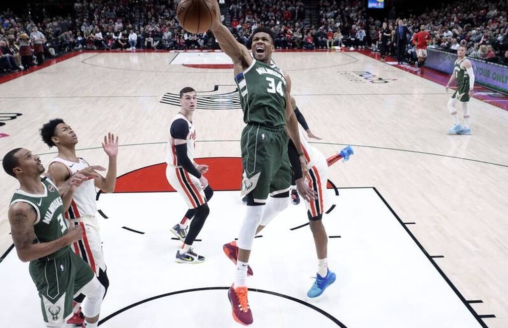NBA: Επιστροφή στα... όργια ο Γιάννης - Νίκη οι Μπακς (video+photos)