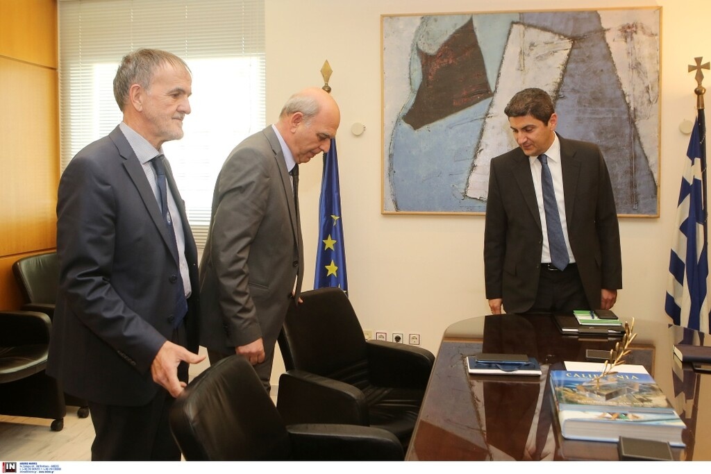 Συνάντηση Αυγενάκη-ΕΠΟ: Οι λέσχες φιλάθλων και το Παγκρήτιο στην ατζέντα (photos)