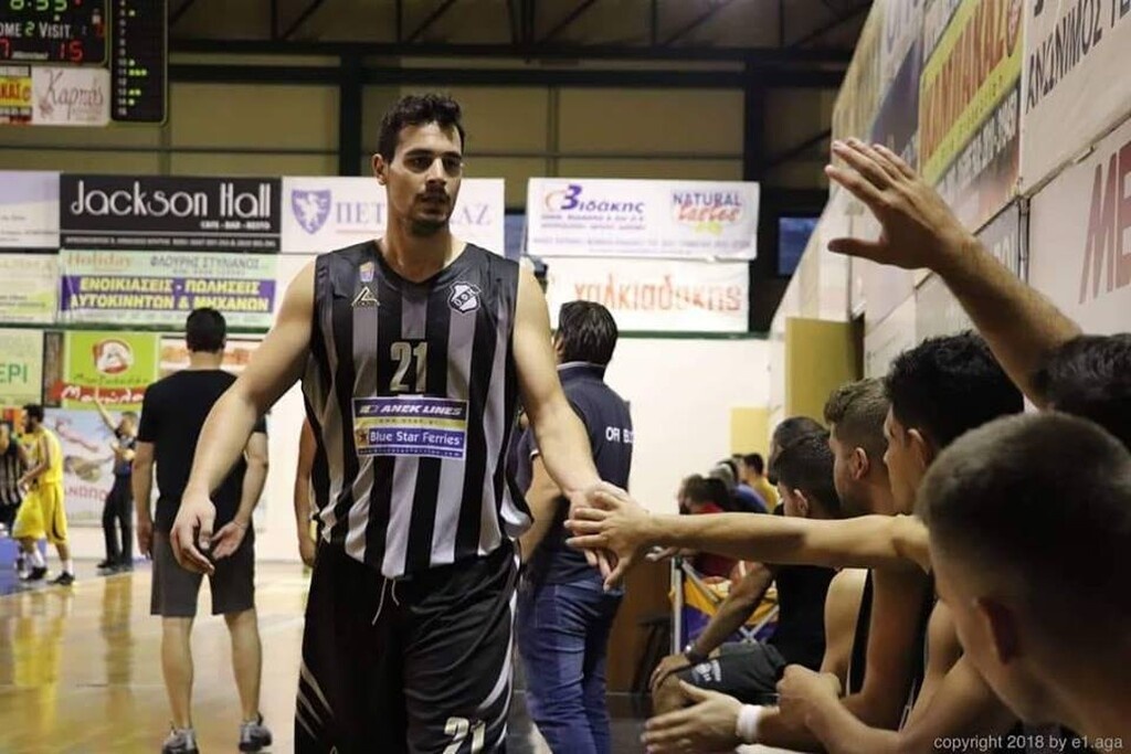 Ο σέντερ του ΟΦΗ έδρασε καθοριστικά προκειμένου να σταθεροποιηθεί η κατάσταση του 68χρονου άνδρα καθώς υπήρξε μεγάλος κίνδυνος για την ζωή του!