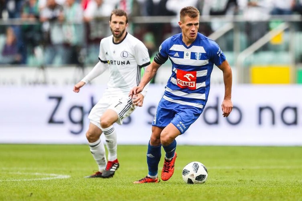 «Έκλεισε» Σιμάνσκι η ΑΕΚ, στην Αθήνα ο Πολωνός μέσος!