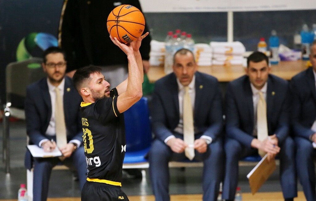 ΑΕΚ: Εντυπωσιακή η νέα φανέλα της ΑΕΚ! (photos)