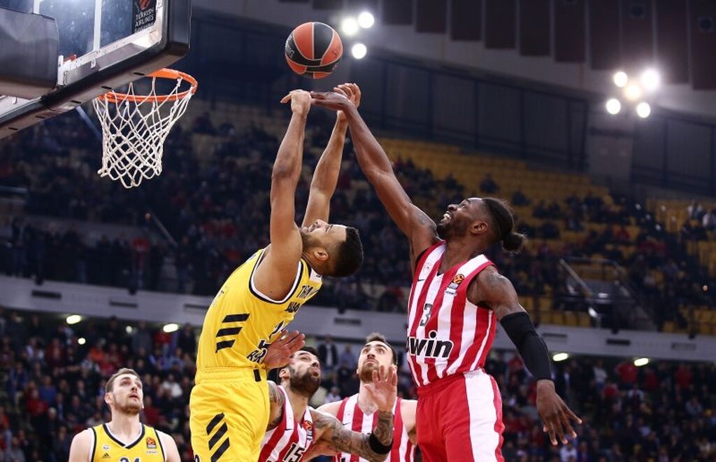 Ολυμπιακός – Άλμπα Βερολίνου 86-93: Ο Μπαρτζώκας ξεκίνησε με το… αριστερό (video+photos)