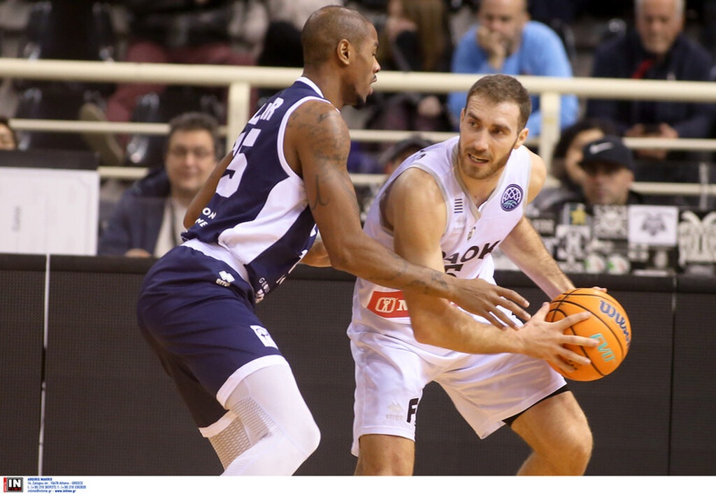 ΠΑΟΚ-Ντιζόν: «Πάγωσαν» στο «Παλατάκι» με τον τραυματισμό του Σχίζα (video+photos)