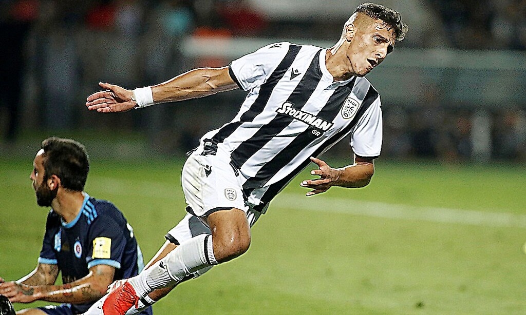 Και τα δύο δημοσιεύματα καταλήγουν πως για τον ποδοσφαιριστή υπάρχει ενδιαφέρον και από την Μάντσεστερ Σίτι, το οποίο έχει εκφραστεί τις τελευταίες εβδομάδες!