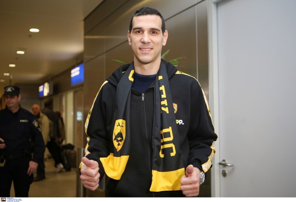 Επέστρεψε ο Ζήσης: «Μεγάλη η επιθυμία μου να γυρίσω στην ΑΕΚ» (photos)