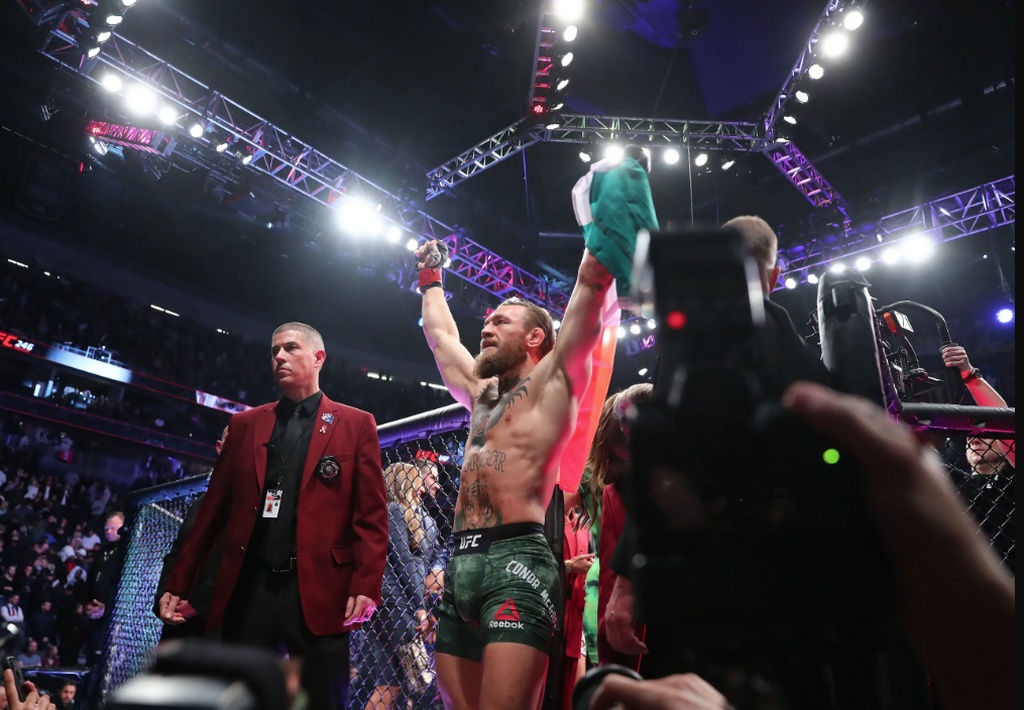 Απίθανος ΜακΓκρέγκορ στην επιστροφή του! (video+photos)