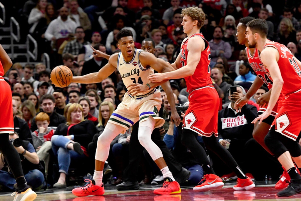 NBA: Μαγικός Αντετοκούνμπο οδηγεί τους Μπακς (video)