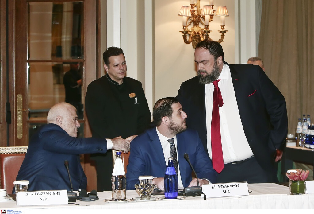 Συνάντηση Big 4: Το τετ α τετ και η χειραψία Μαρινάκη-Μελισσανίδη (photos)
