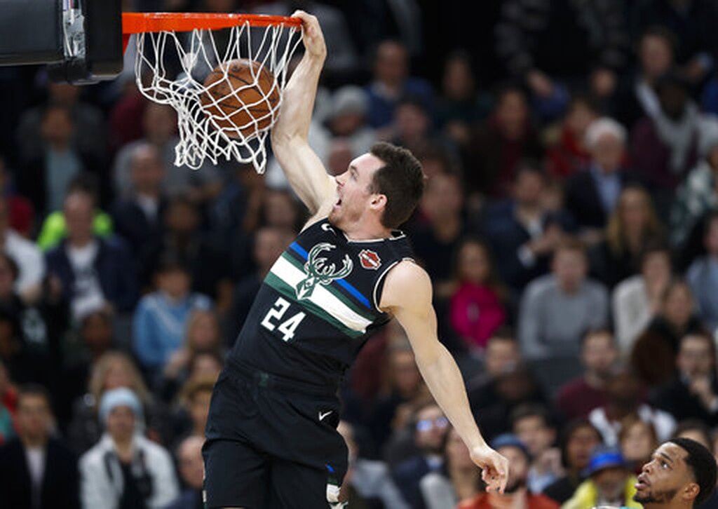 NBA: Με show του Γιάννη κυρίαρχοι στο Παρίσι οι Μπακς (videos+photos)