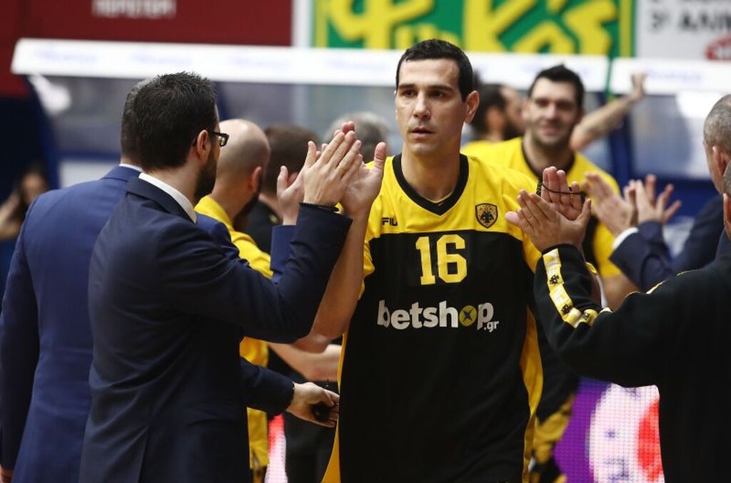Νίκος Ζήσης: Επέστρεψε στη Basket League μετά από 15 χρόνια! (photos)