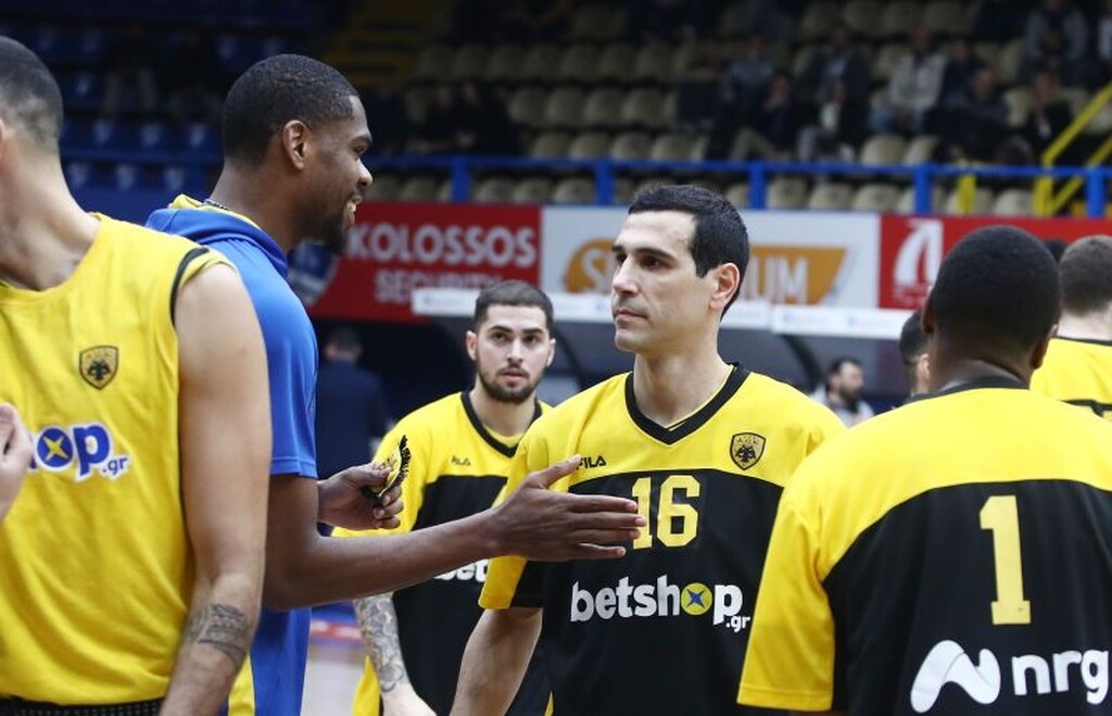 Νίκος Ζήσης: Επέστρεψε στη Basket League μετά από 15 χρόνια! (photos)