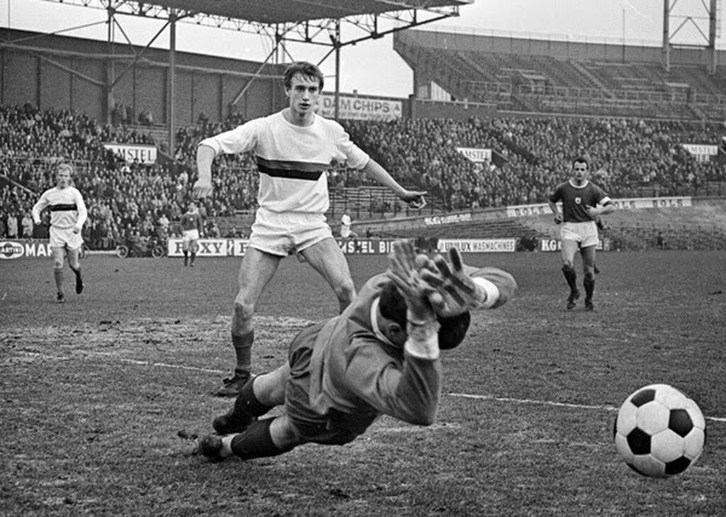 Πέθανε ο θρύλος του ολλανδικού ποδοσφαίρου, Ρόμπι Ρένσενμπρινκ (photos+videos)