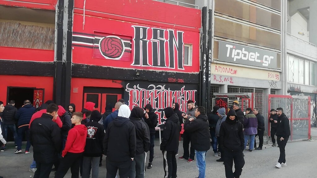 Απόλλων Πόντου: Οργή οπαδών κατά του Καλαϊτζίδη (photos)