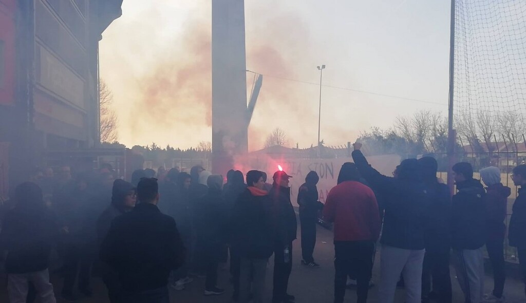 Απόλλων Πόντου: Οργή οπαδών κατά του Καλαϊτζίδη (photos)