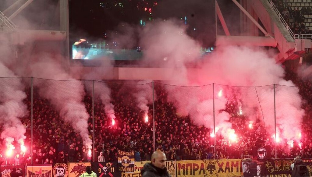 ΑΕΚ – Ολυμπιακός: Στις… φλόγες το ΟΑΚΑ για το ντέρμπι (video+photos)