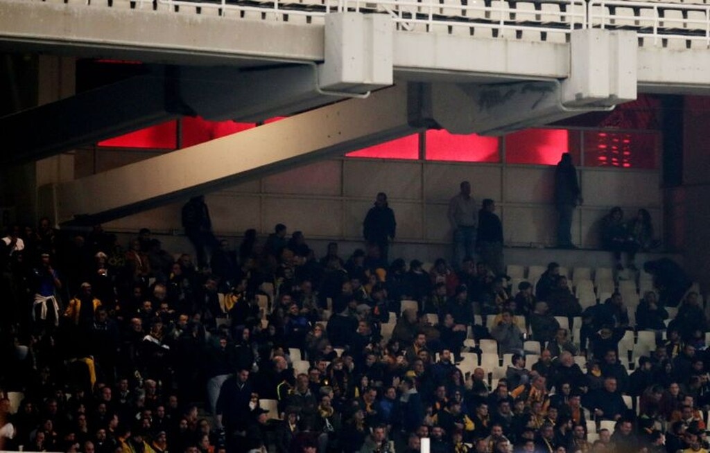 ΑΕΚ – Ολυμπιακός: Επεισόδια έξω από το ΟΑΚΑ! (video+photos)