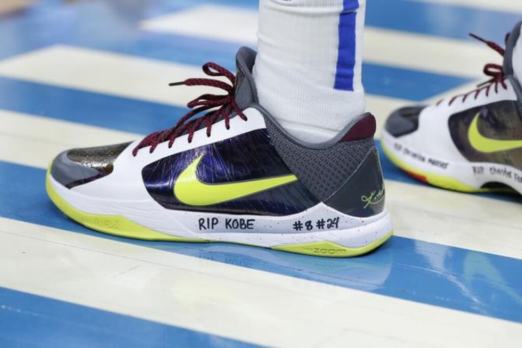 NBA: Τίμησε τα θύματα του δυστυχήματος ο Ντόντσιτς (photos)