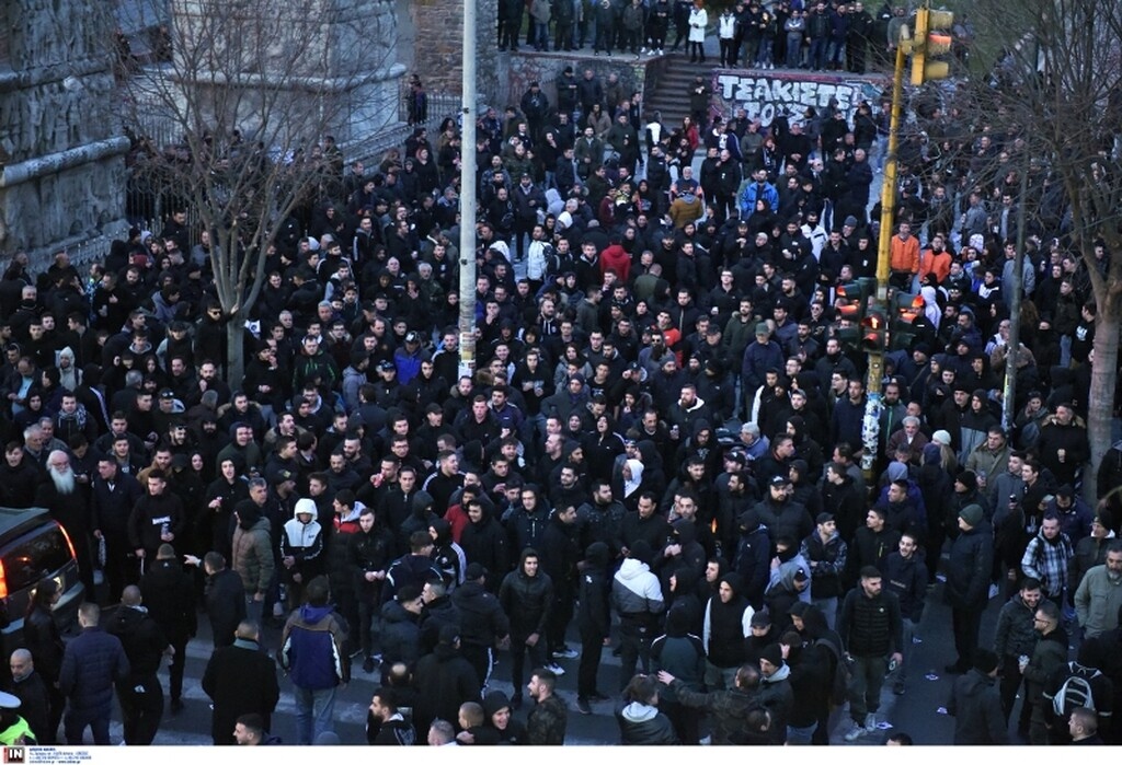 Ξεκίνησαν οι κινητοποιήσεις: Στους δρόμους σύσσωμος ο ΠΑΟΚ (photos&video)