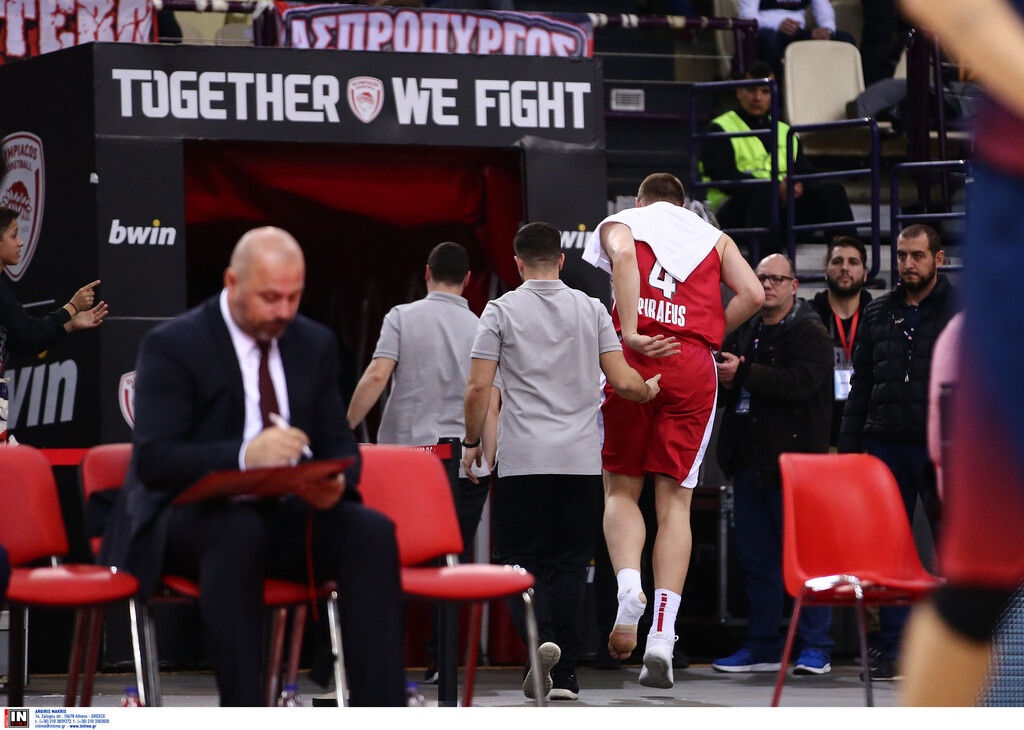 «Πάγωσε» το ΣΕΦ, τραυματίστηκε ο Χαραλαμπόπουλος (photos)