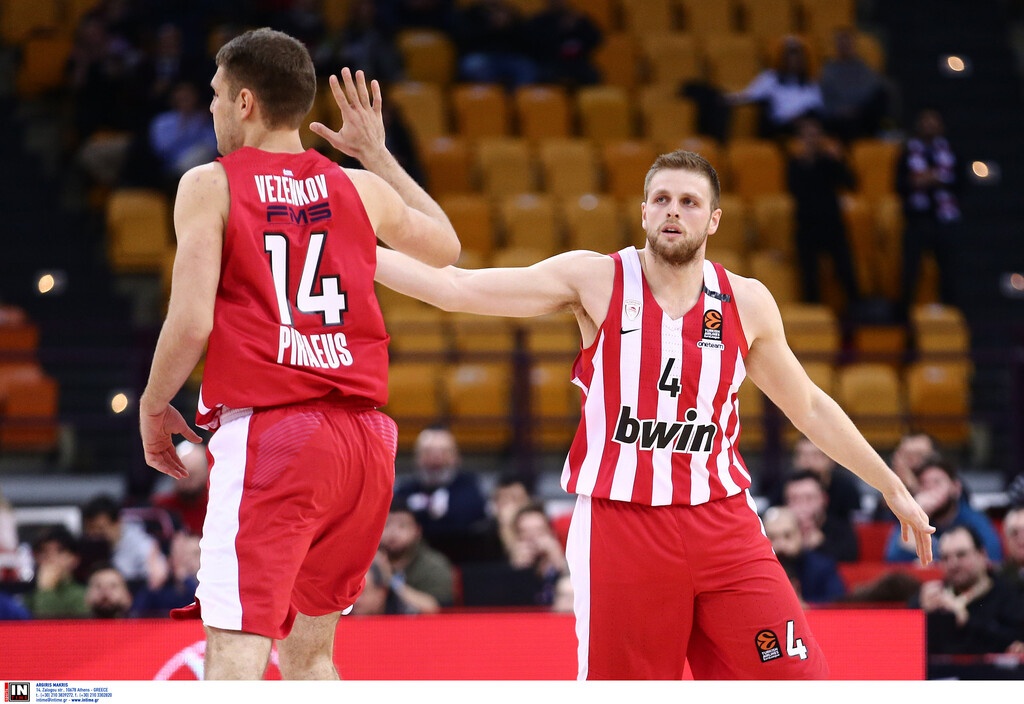 «Πάγωσε» το ΣΕΦ, τραυματίστηκε ο Χαραλαμπόπουλος (photos)