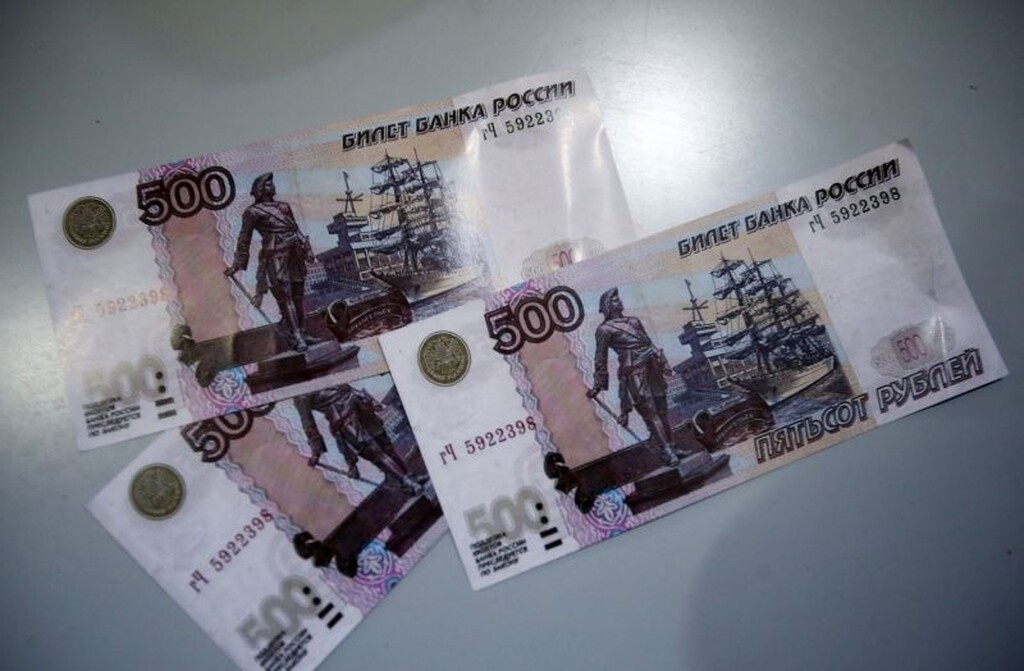 Τραγελαφικά πράγματα στο Φάληρο, οπαδός με μάσκα… Σαββίδη πέταγε «ρούβλια» στην Ξάνθη (photos)