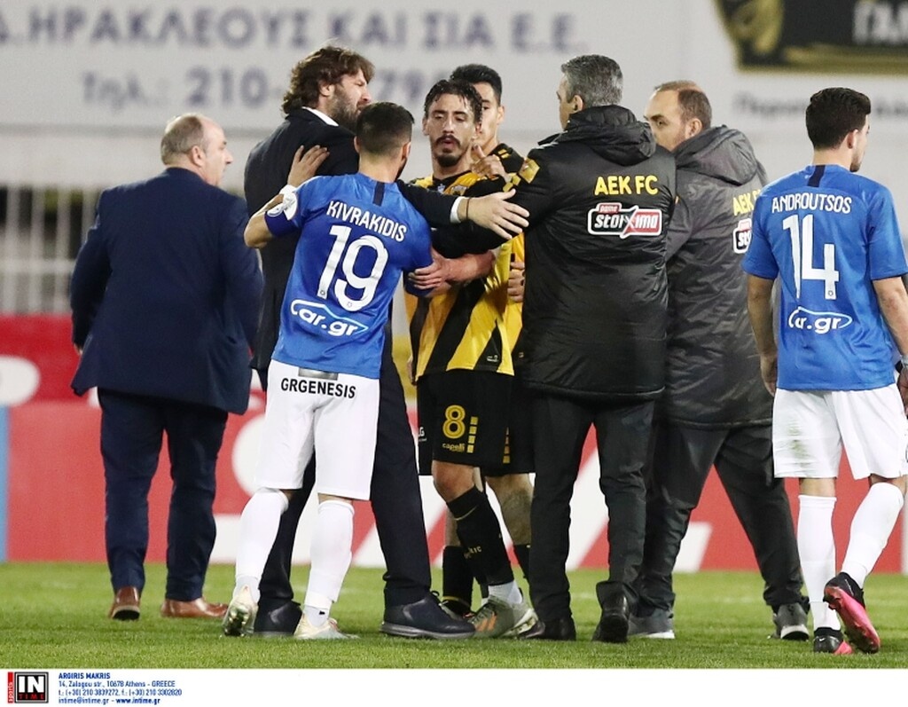 Ατρόμητος-ΑΕΚ: Έξαλλοι με Σιδηρόπουλο στην Ένωση – Για κάρτες και… Κιβρακίδη