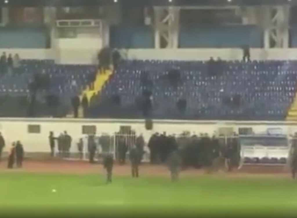 Έπεσε ξύλο στο Περιστέρι μετά το Ατρόμητος-ΑΕΚ (photos)