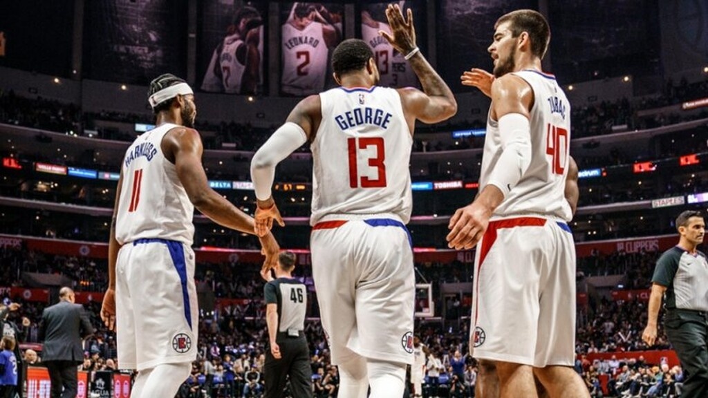 NBA: Συνέχισαν με νίκες Κλίπερς, Σέλτικς και Μάβερικς! (photos+videos)