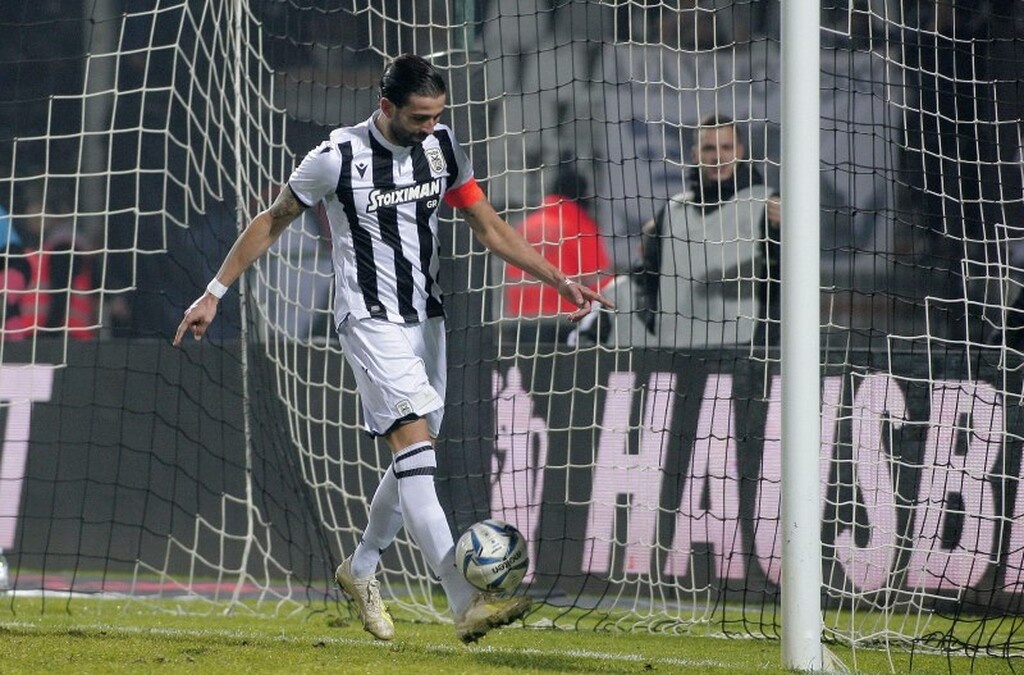 Βέβαια, ο ίδιος φρόντισε να ρίξει μια... βόμβα, στην ανάρτηση που έκανε μετά την επέμβαση χθες στην πατρίδα του.