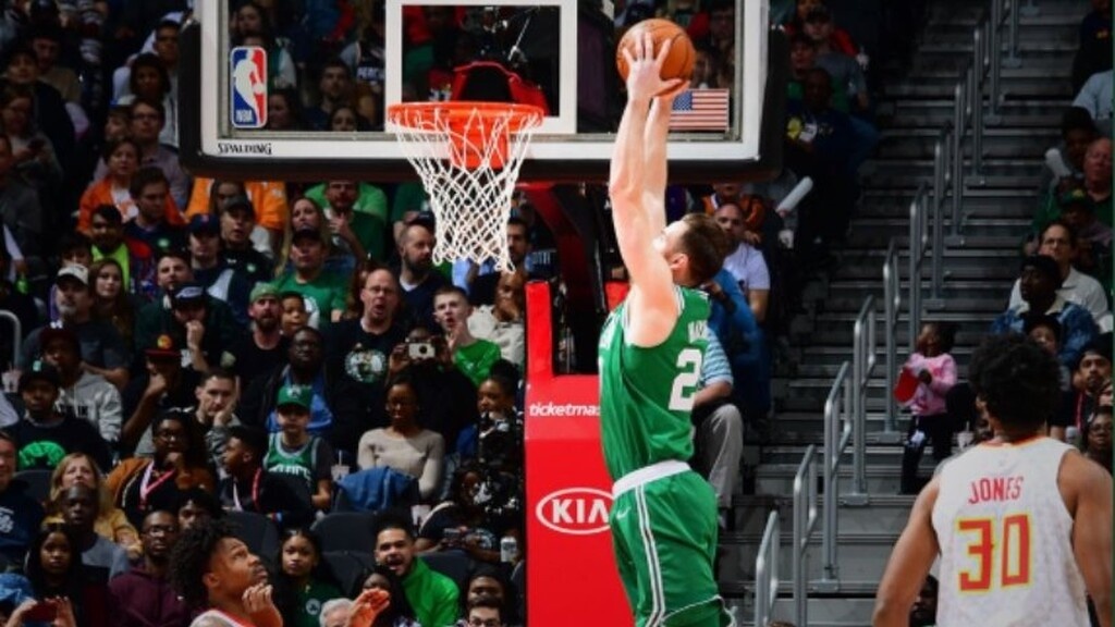 NBA: Συνέχισαν με νίκες Κλίπερς, Σέλτικς και Μάβερικς! (photos+videos)
