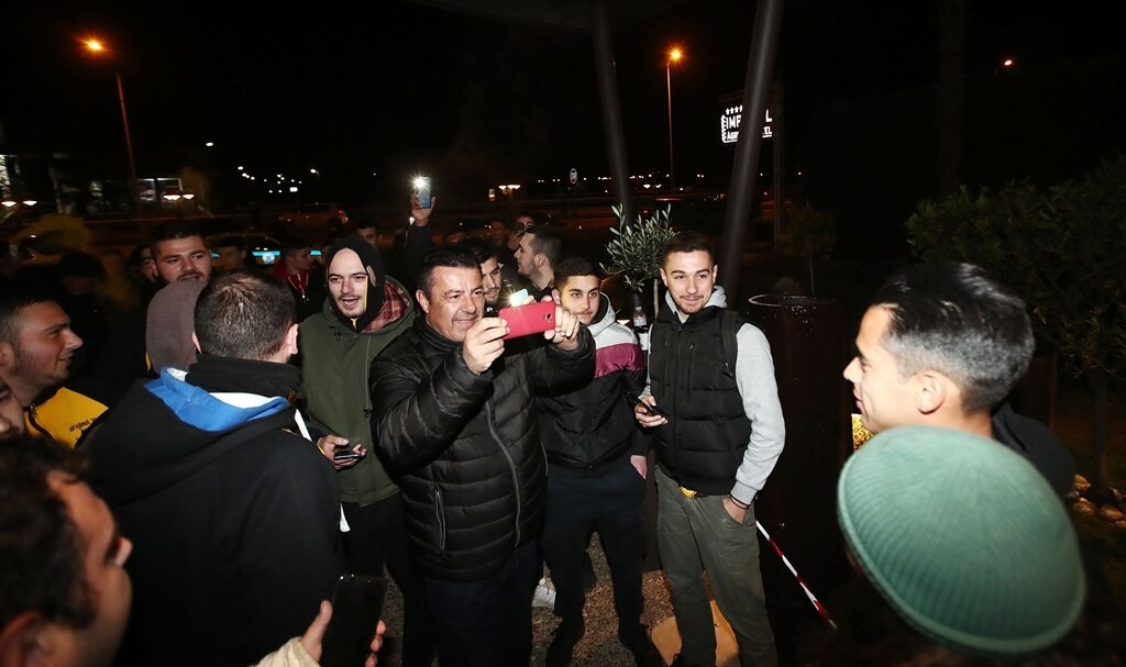 ΑΕΚ: Θερμή υποδοχή στο Αγρίνιο και «τρέλα» με Αραούχο (photos)