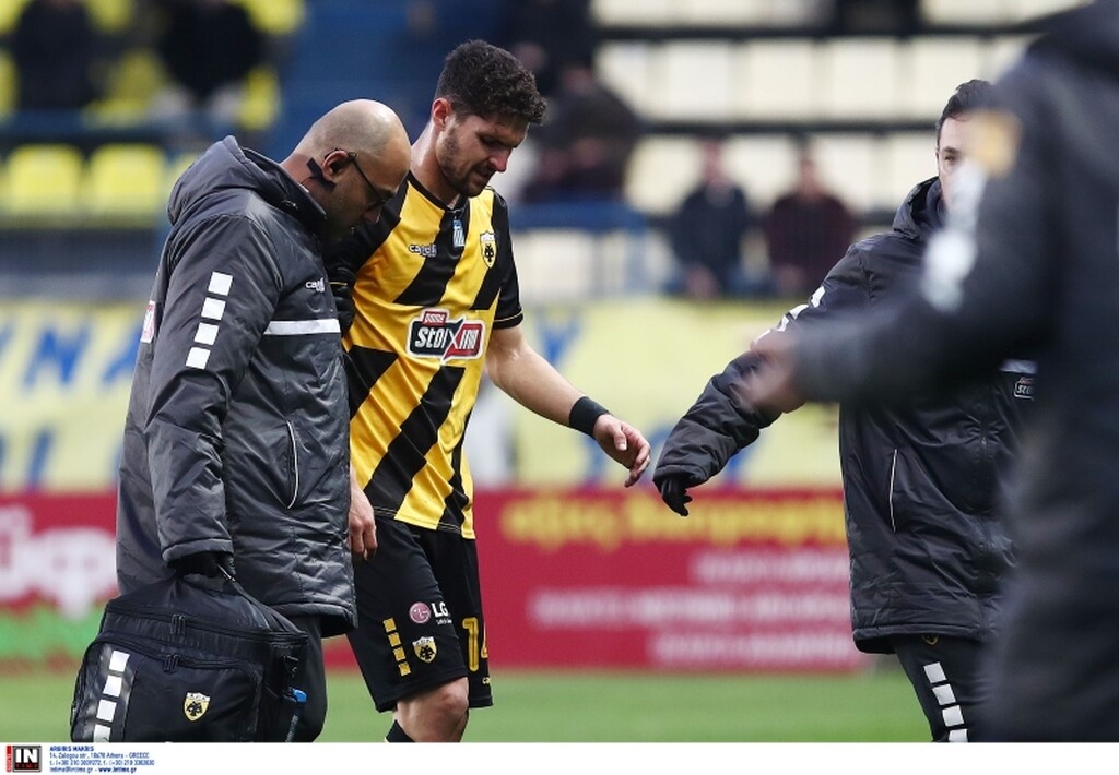 Παναιτωλικός-ΑΕΚ: Τραβούσε τα... μαλλιά του ο Καρέρα, αποχώρησε ο Αλμπάνης (photos)