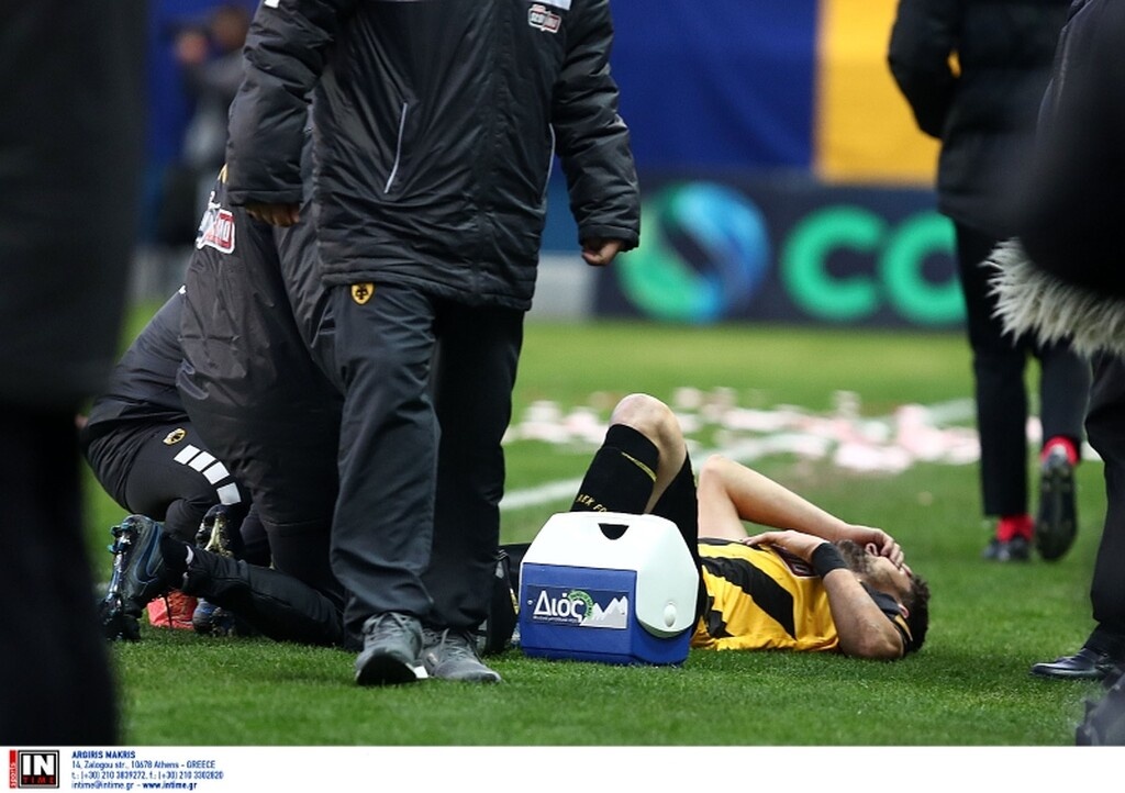 Παναιτωλικός-ΑΕΚ: Τραβούσε τα... μαλλιά του ο Καρέρα, αποχώρησε ο Αλμπάνης (photos)