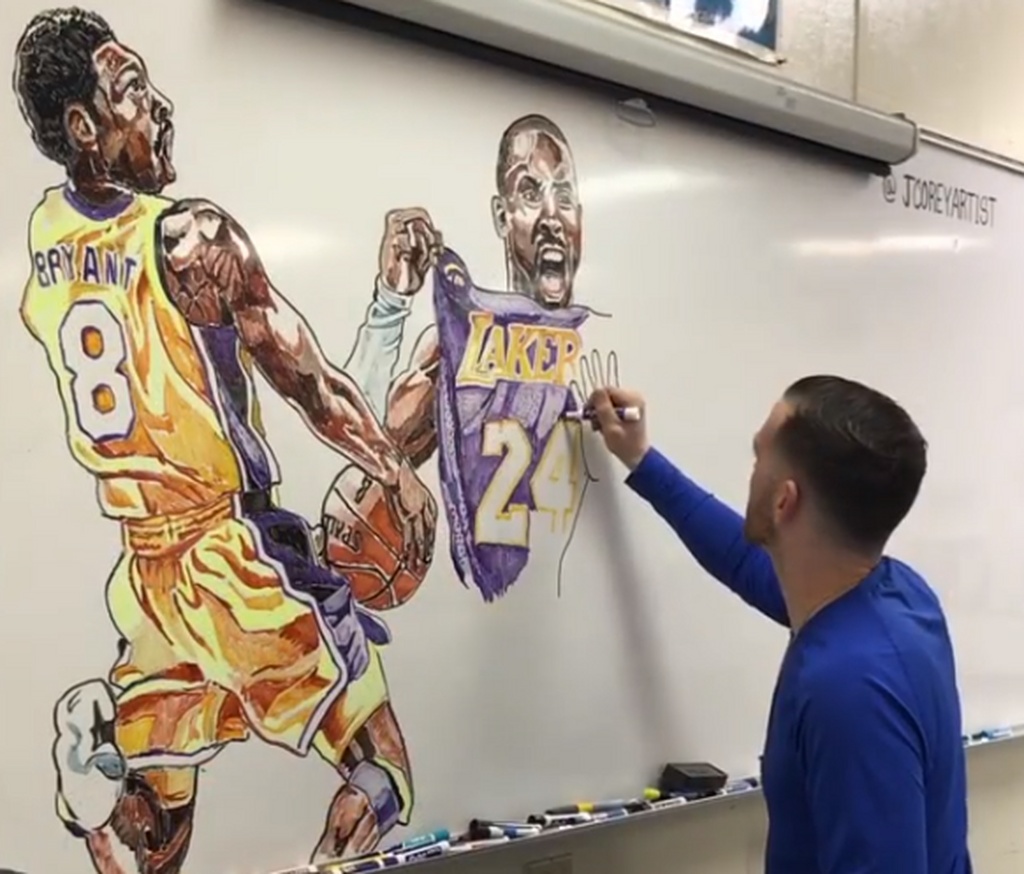 Κόμπι Μπράιαντ: Απίστευτο έργο τέχνης για τον Black Mamba σε λύκειο των ΗΠΑ (video)