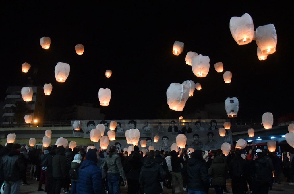 Θύρα 7: Τίμησε τη μνήμη των 21 αδικοχαμένων παιδιών (photos)