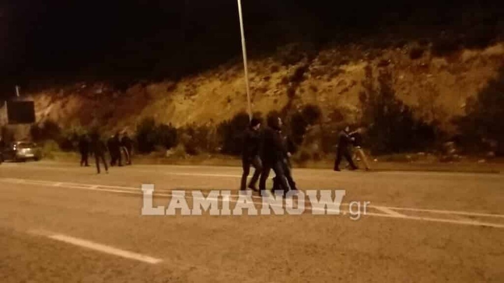 Τα επεισόδια στη Λαμία με οπαδούς της ΑΕΛ (photos+videos)