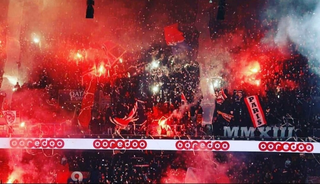 Τρομερή ατμόσφαιρα στο ματς της Παρί Σεν Ζερμέν με την Λυών! (photos+videos)
