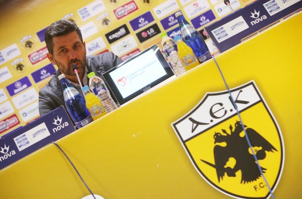 Ελεύθερος παραμένει ο Μαρίνος Ουζουνίδης μετά το τέλος της συνεργασίας του με την ΑΕΚ.