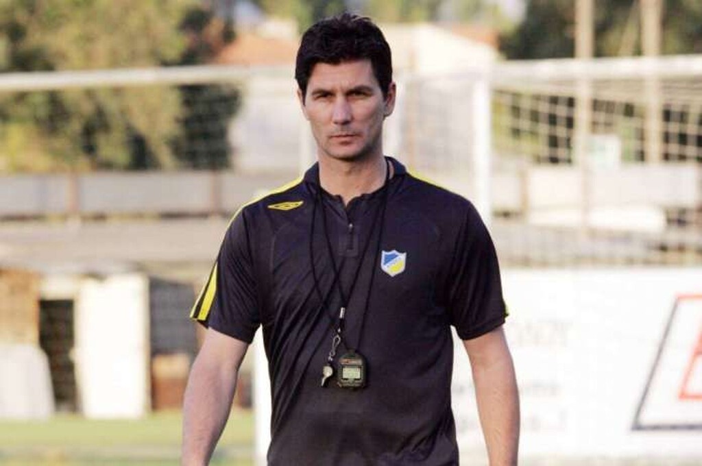 Να θυμίσουμε πως ο Μαρίνος Ουζουνίδης έχει περάσει ξανά από τον ΑΠΟΕΛ, τόσο ως προπονητής την περίοδο 2006-2008...