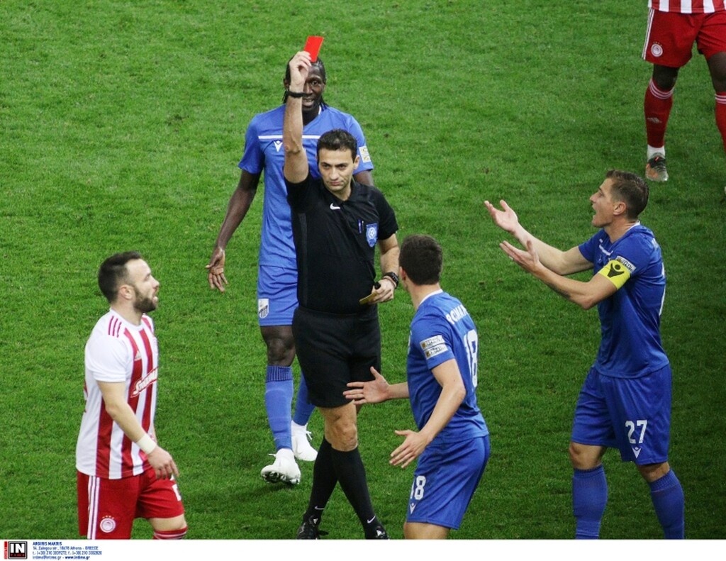 Ολυμπιακός-Λαμία 3-2: Η αποβολή του Ρόμανιτς και ο εκνευρισμός του Μάντζιου (video&photos)