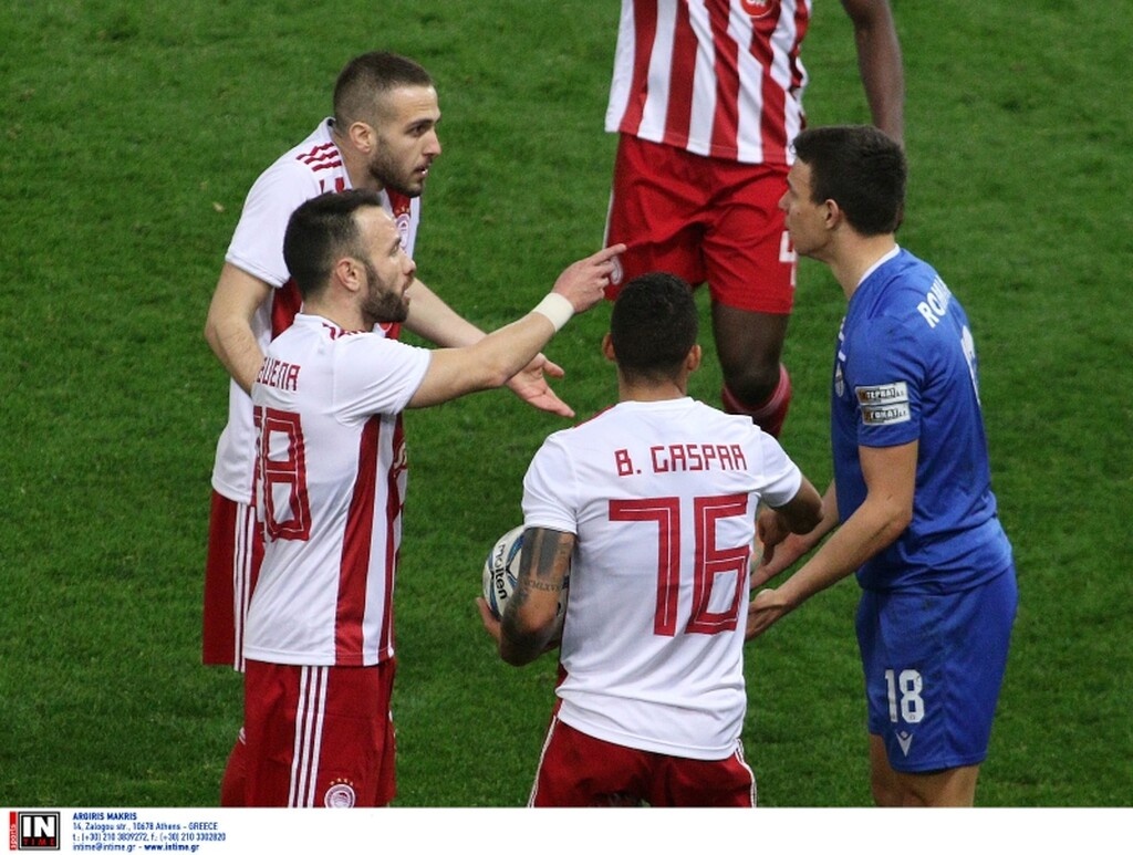 Ολυμπιακός-Λαμία 3-2: Η αποβολή του Ρόμανιτς και ο εκνευρισμός του Μάντζιου (video&photos)