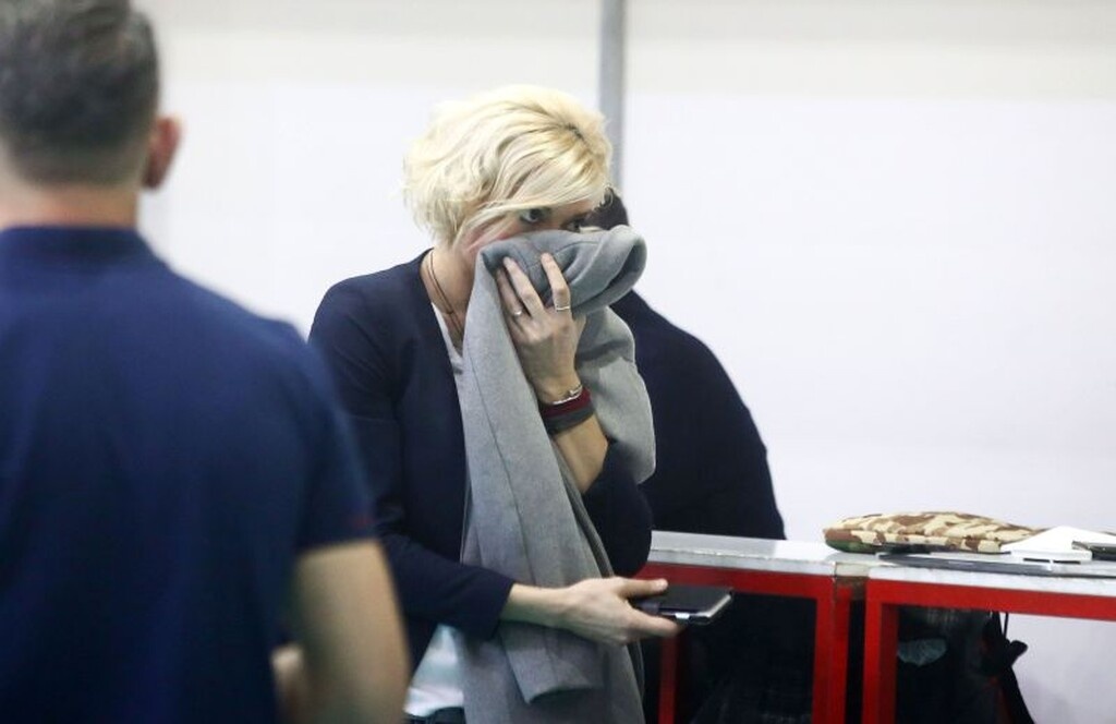 Επεισόδια οπαδών του Ολυμπιακού με τα ΜΑΤ, χημικά και καθυστέρηση στο ντέρμπι (photos)