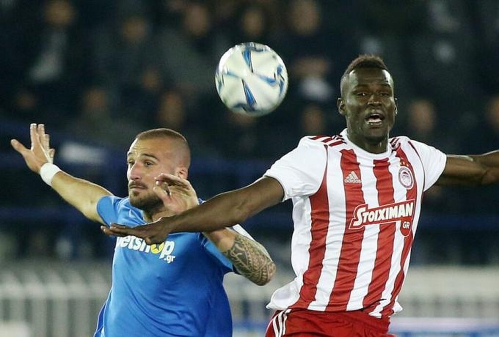 Τέλος όσον αφορά τον Σενεγαλέζο αμυντικό, δεσμεύεται ως το 2023 με τον Ολυμπιακό, όμως οι άνθρωποι της ομάδας θέλουν να του επεκτείνουν το συμβόλαιο ακόμα περισσότερο, με αύξηση των αποδοχών του.