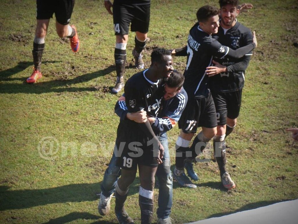 Αδιανόητο: Έπεσε το δοκάρι της εστίας στο Ιάλυσος-Ολυμπιακός Βόλου (photos)