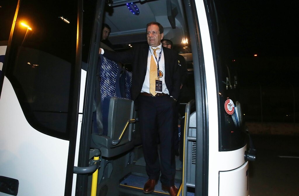 ΑΕΚ: Αποθεωτική υποδοχή στους Κυπελλούχους στο αεροδρόμιο (photos)