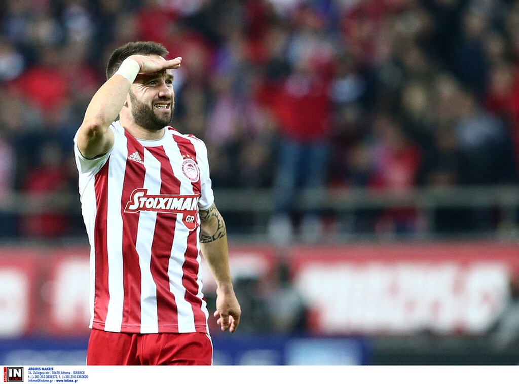 Ολυμπιακός: Μένει και του χρόνου ο Βαλμπουενά