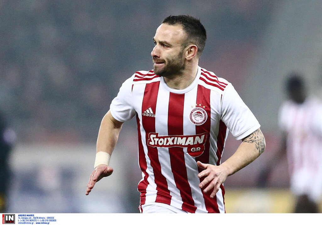 Ολυμπιακός: Μένει και του χρόνου ο Βαλμπουενά